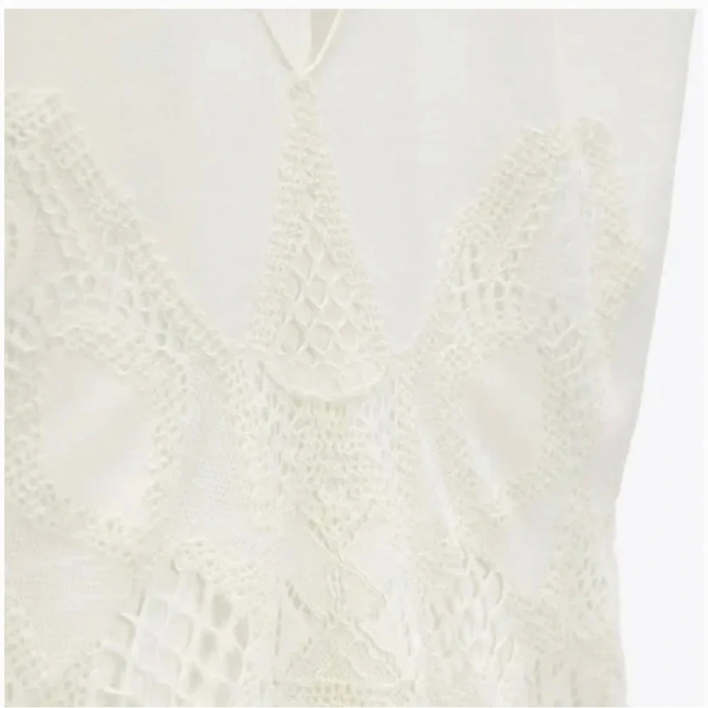 LACE TRIM LINEN TOP & PANTS LIMITED EDITION SIZE‎ L- REF. 7953/936 & 3239/936